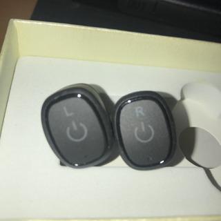 Totemoi ワイヤレスイヤホン ブラック Bluetoothの画像