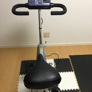 コンビ　エアロバイク　　EZ101