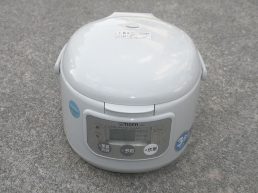 タイガー 3合炊きマイコン炊飯ジャー JAN-L550