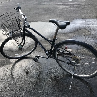 ノーパンク自転車27インチ　クロスバイク軽くてパンクしない