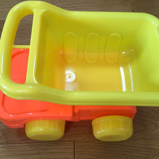 砂場遊び用　ダンプトラックの画像