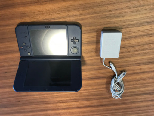 任天堂3DSLL×2(兄弟の為)ソフト9本＋ケース
