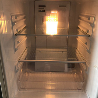 SHARP 冷蔵庫の画像