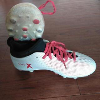サッカーシューズ　21センチの画像