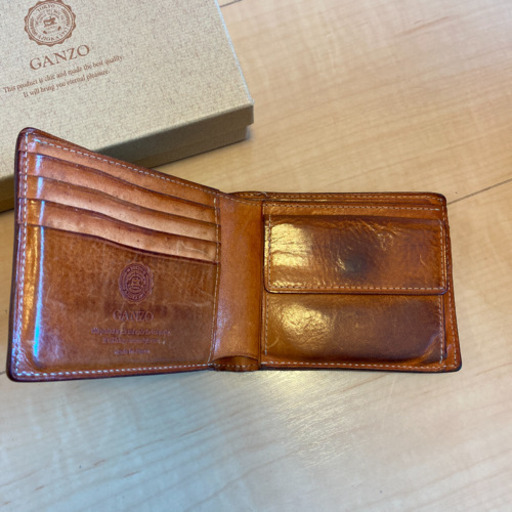 GANZOのCORDOVAN 小銭入れ付き二つ折り財布