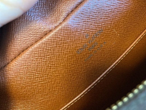 中古　ヴィトン　シテMMモノグラム　ショルダー