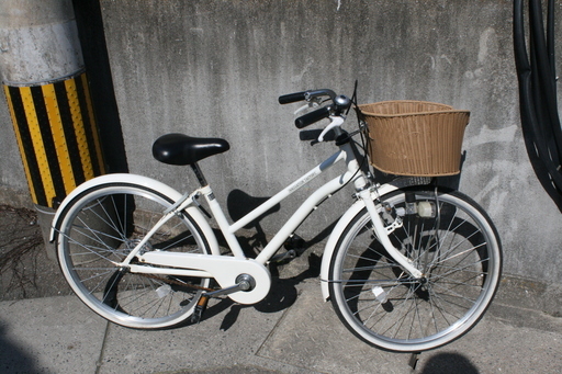 商談中幼稚に見えない子供用　自転車　22インチ