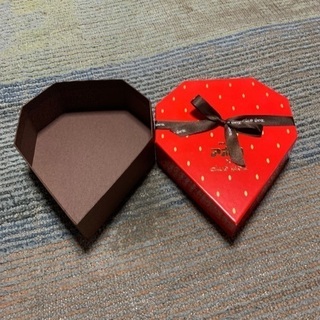 meijiアポロクラブハリエコラボバレンタインチョコ箱