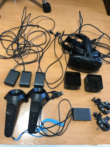 htc VIVE フルセット　 顔あてスポンジ新品付き✨ カメラ固定器のおまけ付き
