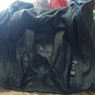 リュックタイプ　大きい鞄の画像
