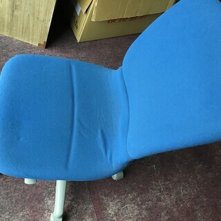 事務椅子の画像