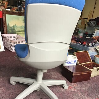 事務椅子の画像