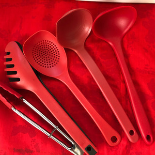❤️赤いキッチングッズセットで‼️の画像