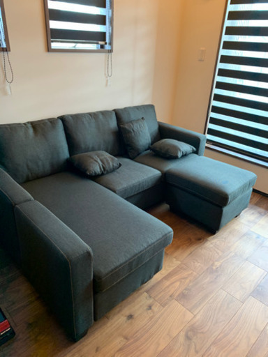 カウチソファー　足掛け　クッション