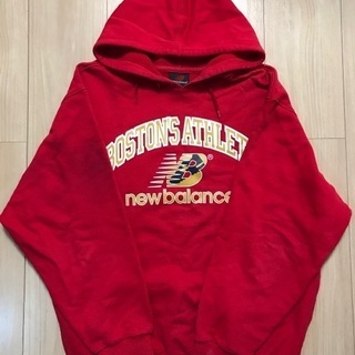 パーカー new balance