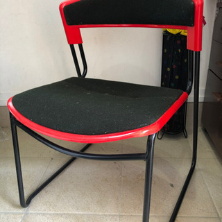 【お値下げ！】ダイニング　丸テーブルと椅子4脚の画像