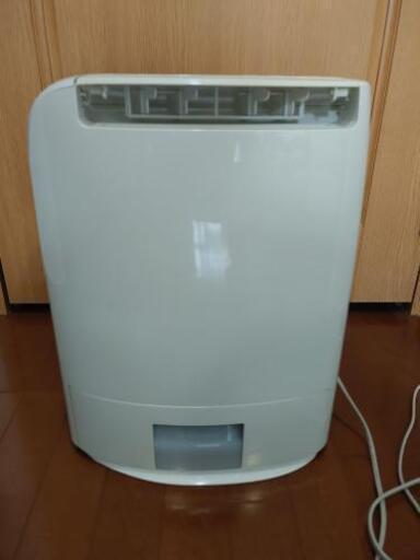 panasonic 除湿機 F-YZH60