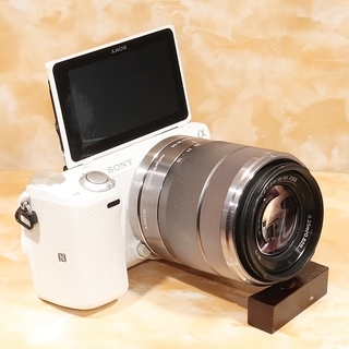 ☆自撮り＆スマホ転送＆すぐ使えるSD☆ソニー NEX-5T レンズキット