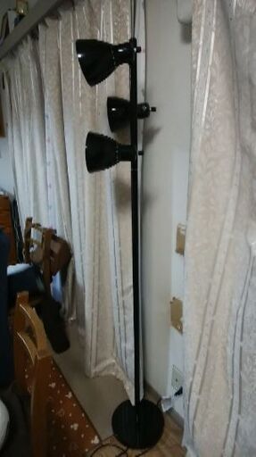 フロアランプ