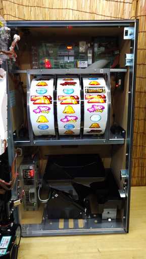 パチスロ実機 南国育ち～蝶々ver～30 アムテックス 沖スロ 5.9号機 ドアキー、設定キー付き 100V 札幌 アウトレットモノハ