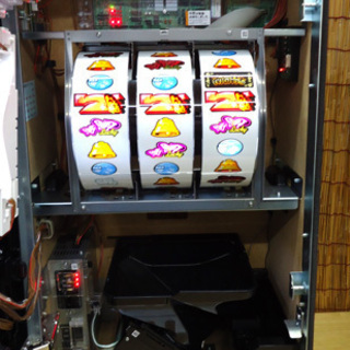 パチスロ実機 南国育ち～蝶々ver～30 アムテックス 沖スロ 5.9号機 ドアキー、設定キー付き 100V 札幌 アウトレットモノハウス平岸店の画像