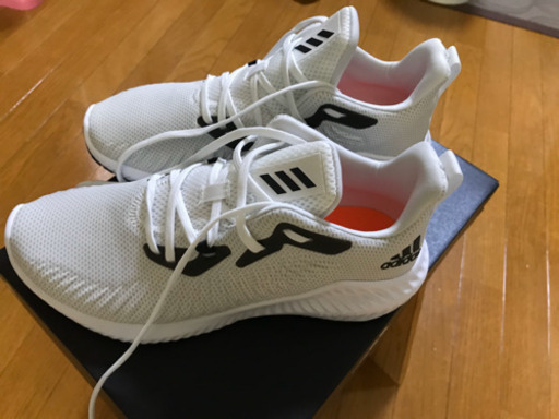 アディダス　新品　26.5センチ