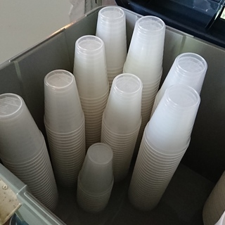 ★値下げ★プラ食器・エコ食器／キャンプ・イベント用に…　各一点から～　※大量にあります。の画像
