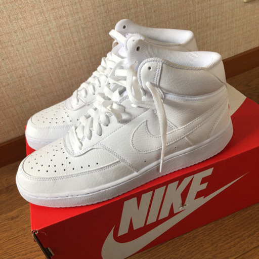 NIKE （白）