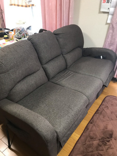 ニトリ     電子リクライニングソファー
