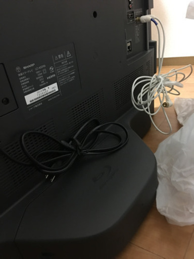 シャープ(SHARP)テレビ40インチホワイト(w)