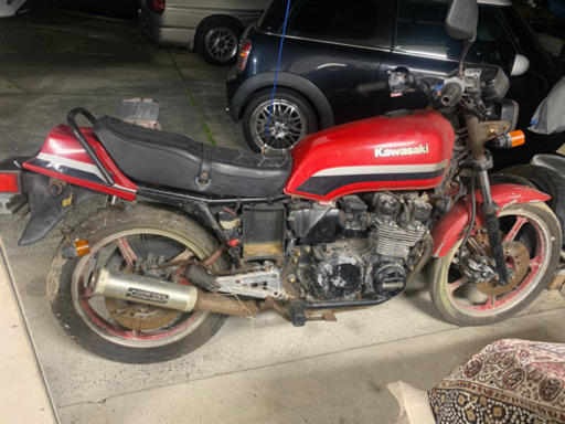 Z400GP レストアベース　放置車両