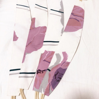 【お譲り先決定】ミラーレース＋花柄カーテンセット おしゃれ 北欧風 遮光 花柄カーテン しっかり遮光 の画像