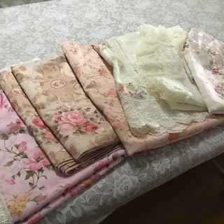🌹綺麗なテーブルセンター沢山‼️