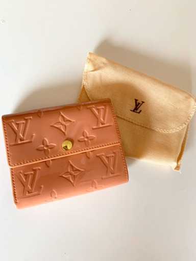 エナメル財布