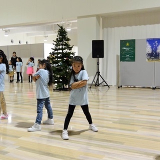 ＜m.h.c Group 百合ヶ丘校＞ジャズ&チアダンス＆ヒップホップ