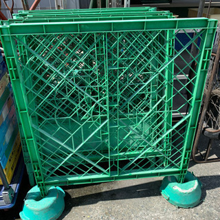 ☆中古品　工事現場のプラスチックフェンス8枚　コンクリート重り付き☆