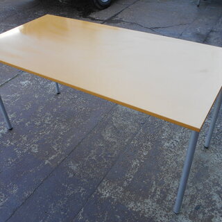 プラス　木目調会議テーブル　ミーティングテーブル『良品中古』W1...