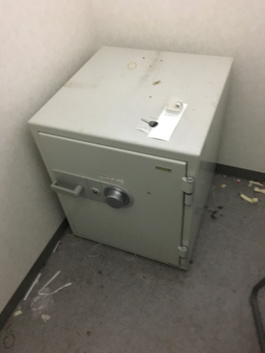 金庫　大型