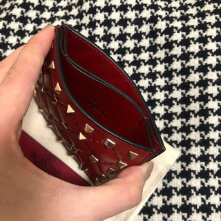 valentino 名刺入れ+ ピアスの箱×2個の画像