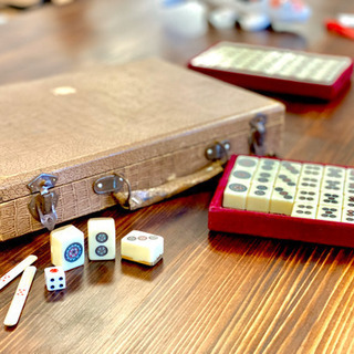 昭和レトロな麻雀セットの画像