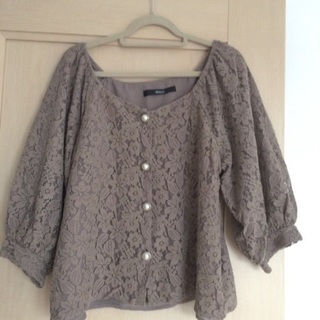 値下げこれからの季節に使えるお洋服の画像