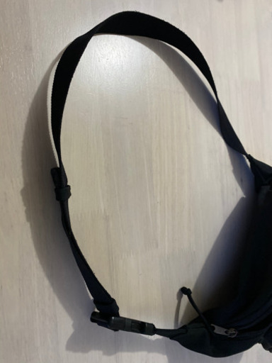 新品 BALENCIAGA ウエストバッグ ボディバッグ　黒