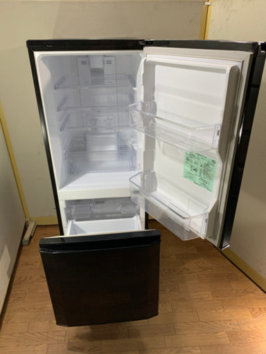 MITSUBISHI/三菱　ラウンドカットデザイン　2ドア 冷蔵庫　146L MR-15T-B 146L 2ドア冷蔵庫（マットブラック）【右開き】 | 三菱 | MR-P15M-B