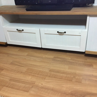 【取りに来てくださる方限定】フレンチカントリー調テレビ台
