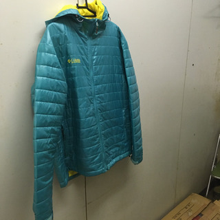 コロンビアの薄手ダウン！