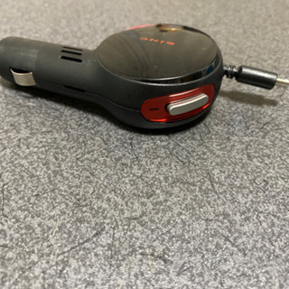 車用充電器の画像