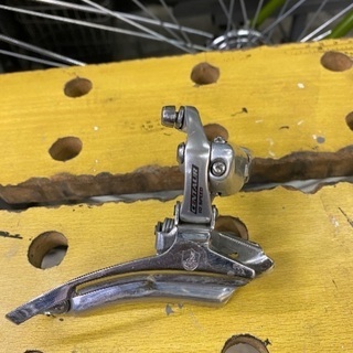 フロントディレーラー　カンパニョーロ CENTAR 10spee...
