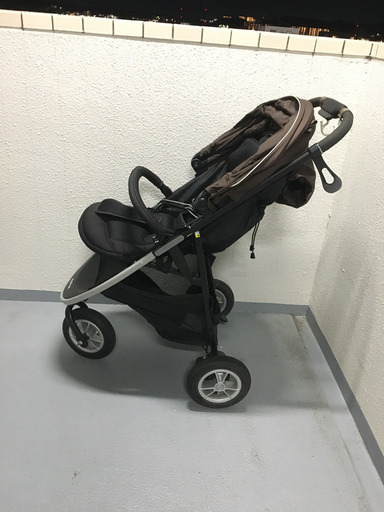 アップリカ　スムーブ　A型ベビーカー