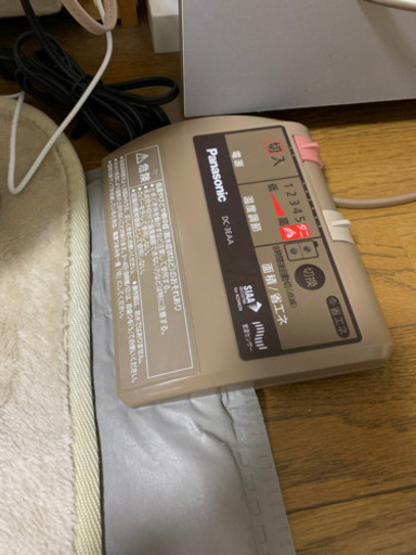 ホットカーペット(上にひく絨毯も)