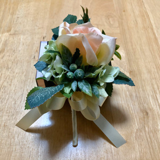 2千円スタート 造花のブーケ ブートニア パーティなどの装飾に！の画像